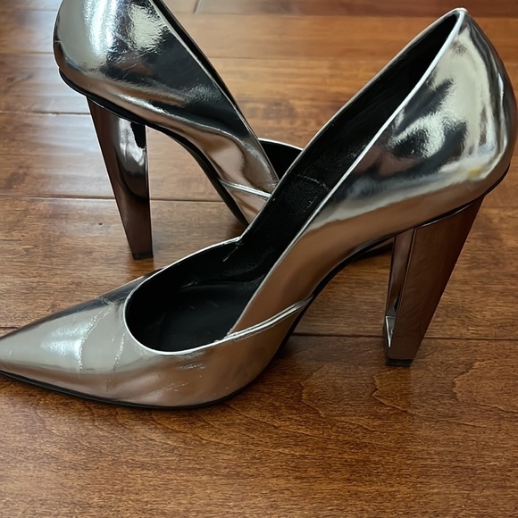 Poiret Toe Pump Metal Rod Heel Italian Shoes size 39.5 - Picture 11 of 16
